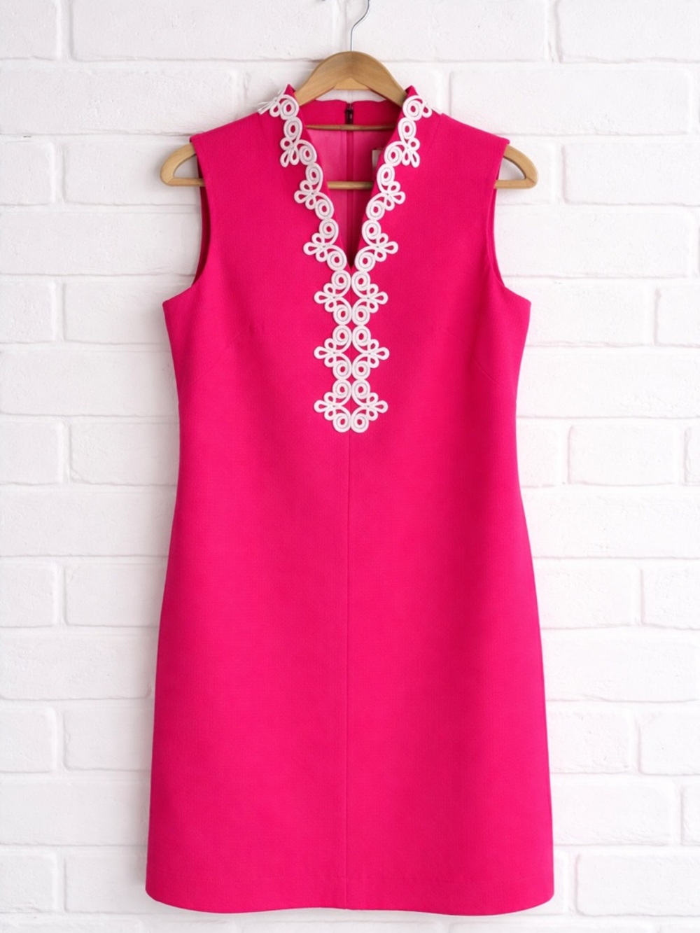 Vince Camuto Hot Pink Embroidered Shift Dress NWT Size 12